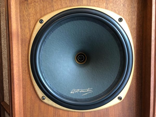 70381266_780995975703717_7580244482868641792_n